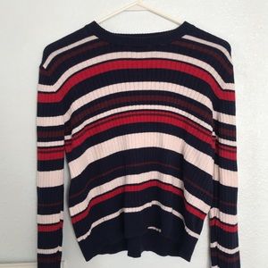 STRIPED LONG SLEEVE 🤍 looks like brandy 😍